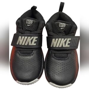 Nike Hustle D8 NIB